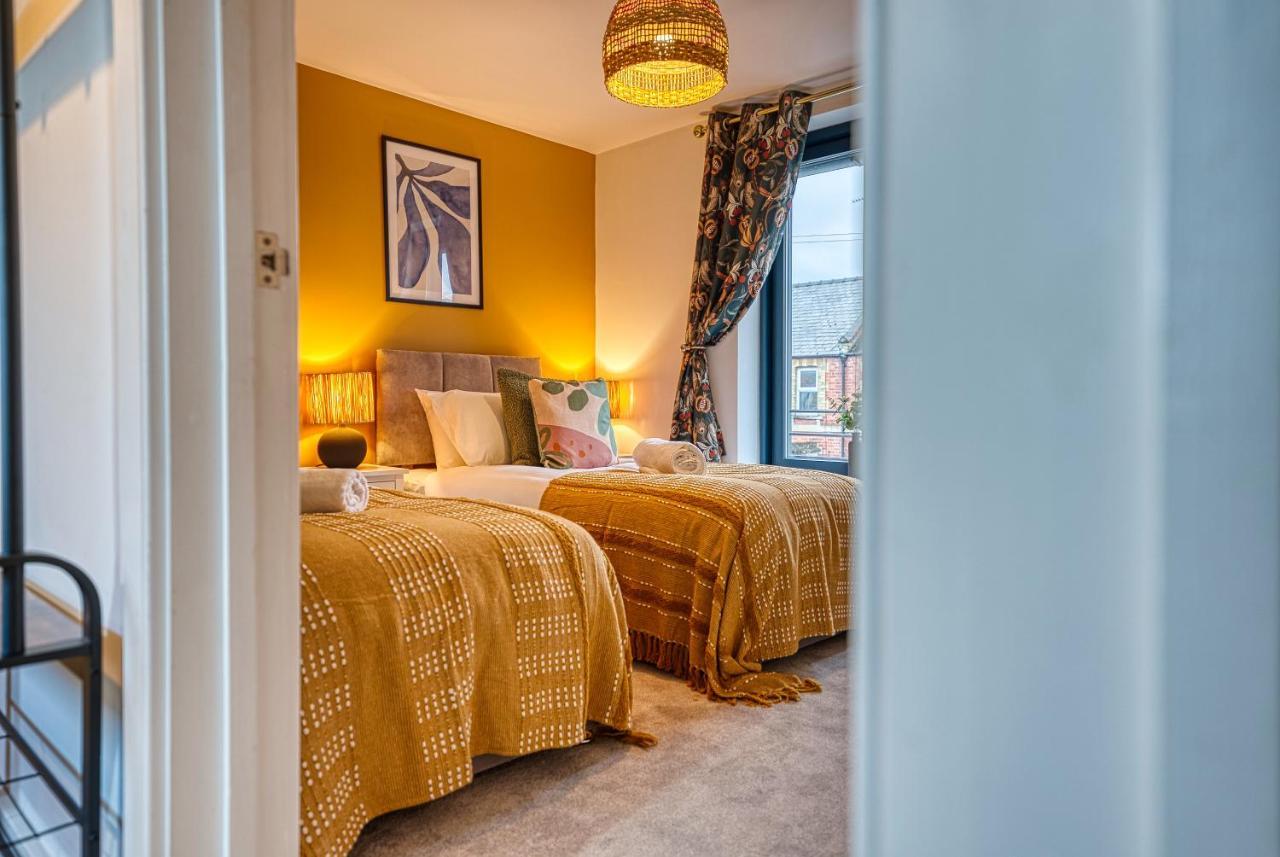סירנססטר Ashcroft Loft By Timeless Stays - Stunning 3 Bedroom, 2 Bathrooms, Charming Central Apartment Featuring A Balcony מראה חיצוני תמונה